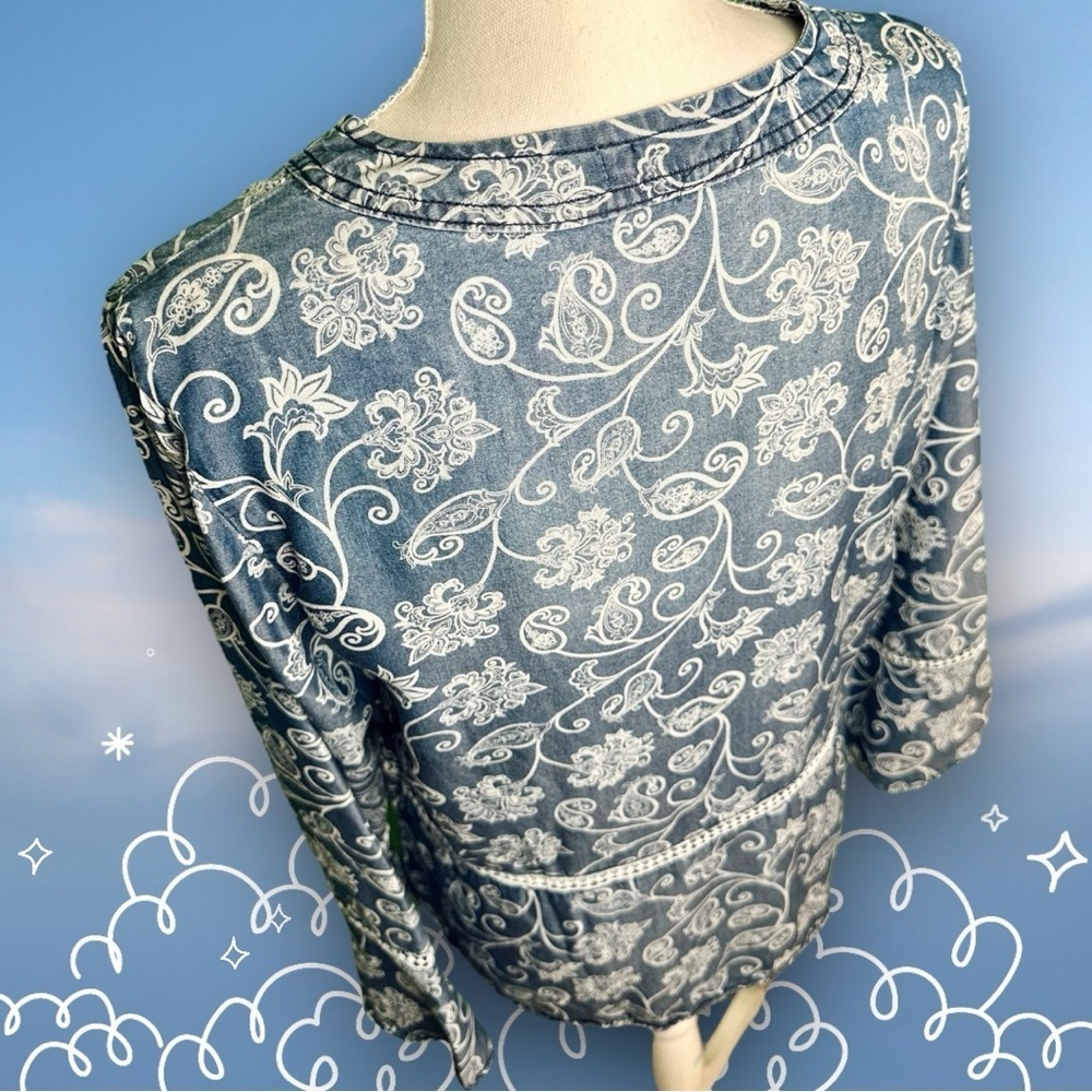 Fourteenth Place Denim Blue & White Paisley Lyocell Bohemian Print Top Size M - Picture 8 of 9